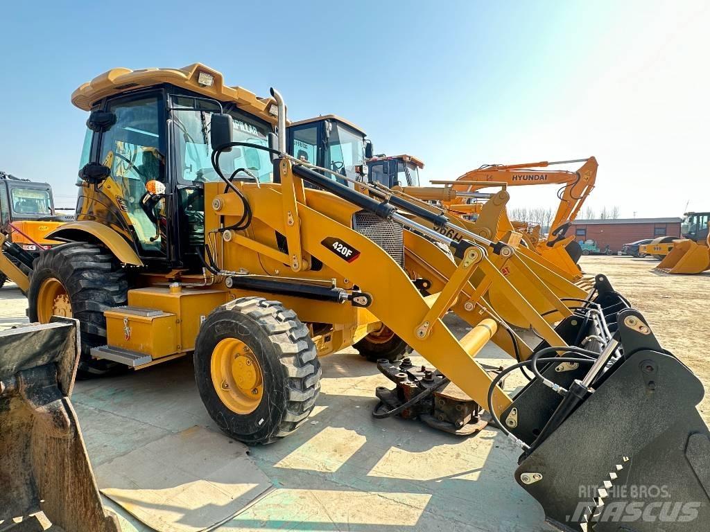 CAT 420 F 大型油圧ショベル12t以上（パワーショベル・ユンボ）