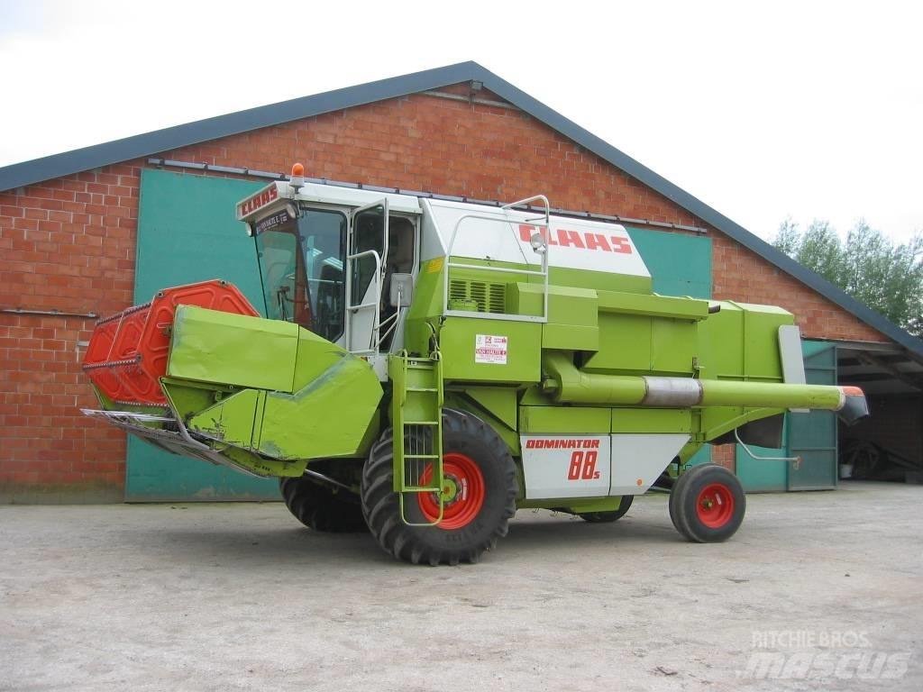 CLAAS Dominator 88 S コンバイン