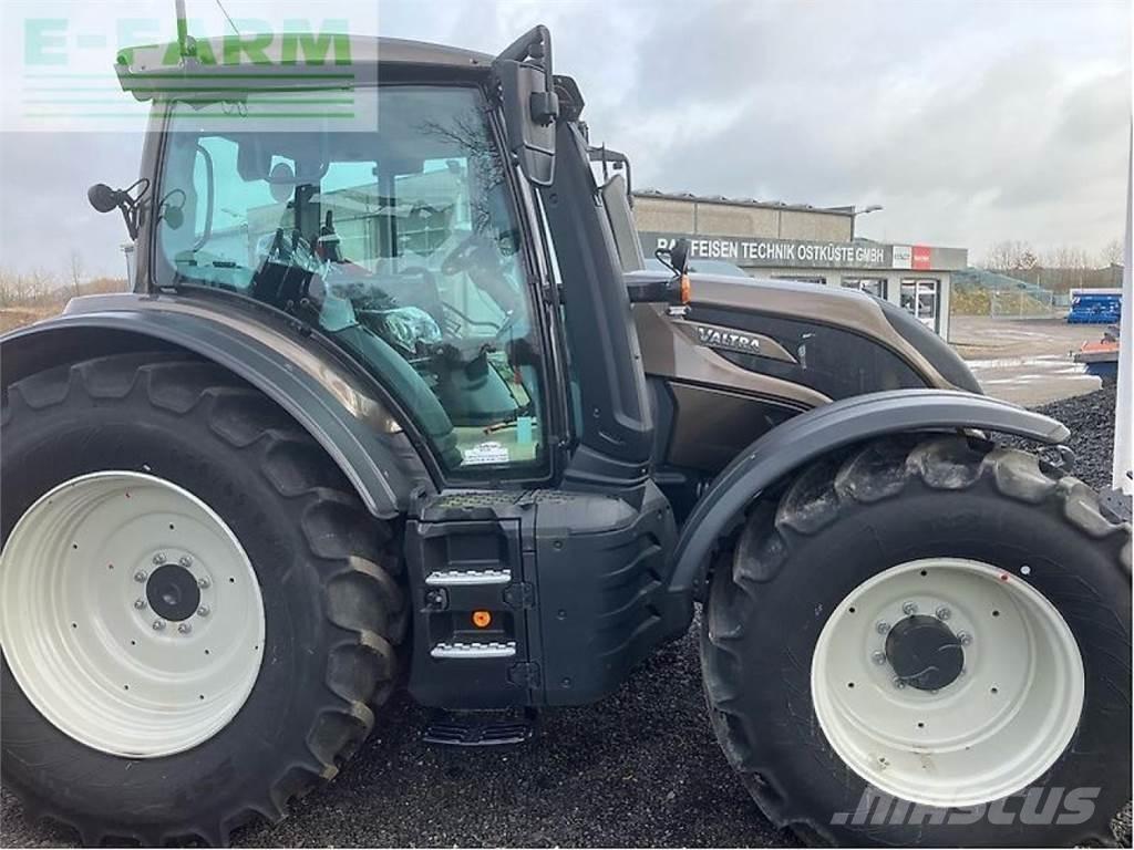 Valtra n175a トラクター