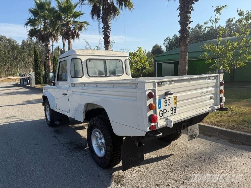 Land Rover Defender ピックアップ／ドロップサイド