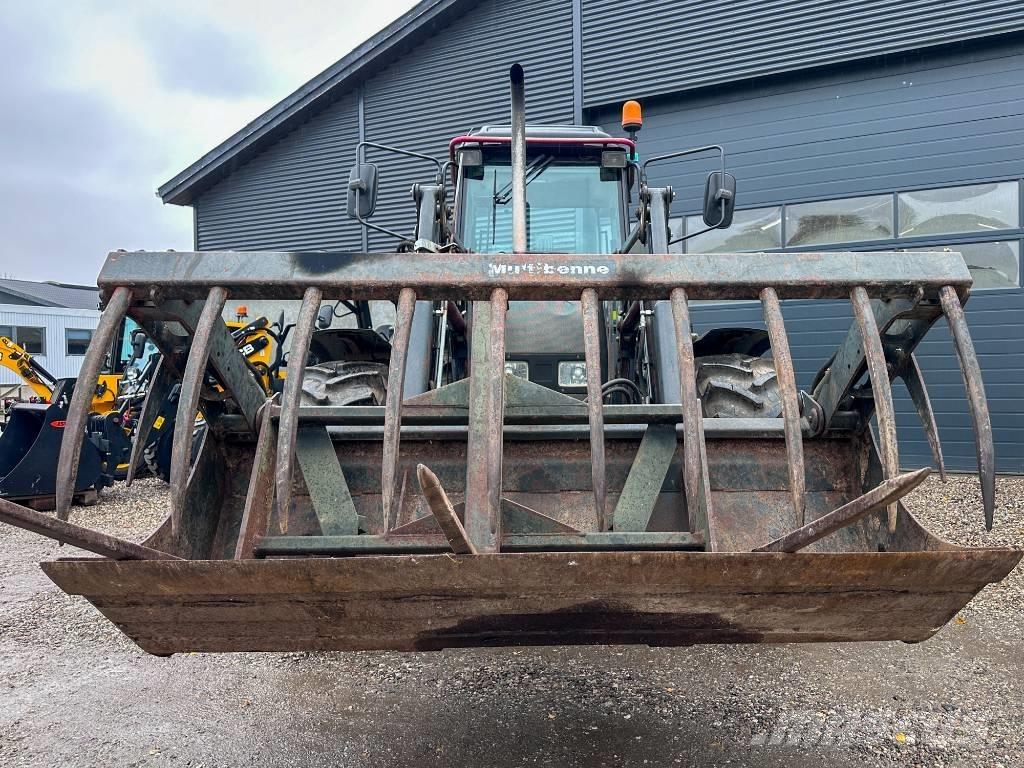 Valtra 900 トラクター