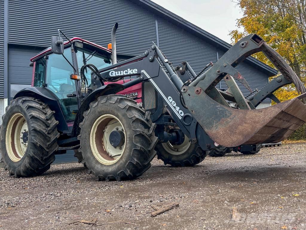 Valtra 900 トラクター