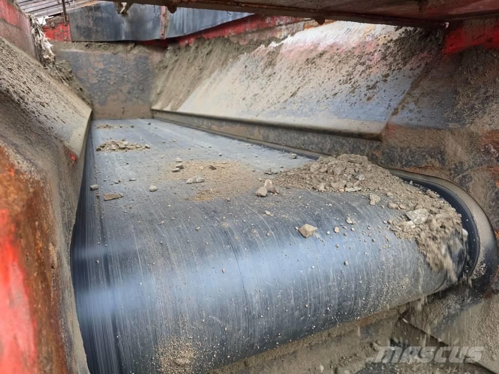 Finlay 683 自走式スクリーン