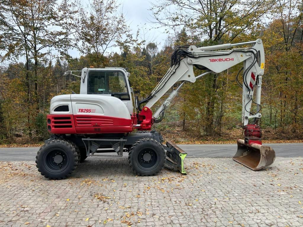Takeuchi TB 295 W ホイール式油圧ショベル（パワーショベル・ユンボ・バックホー）