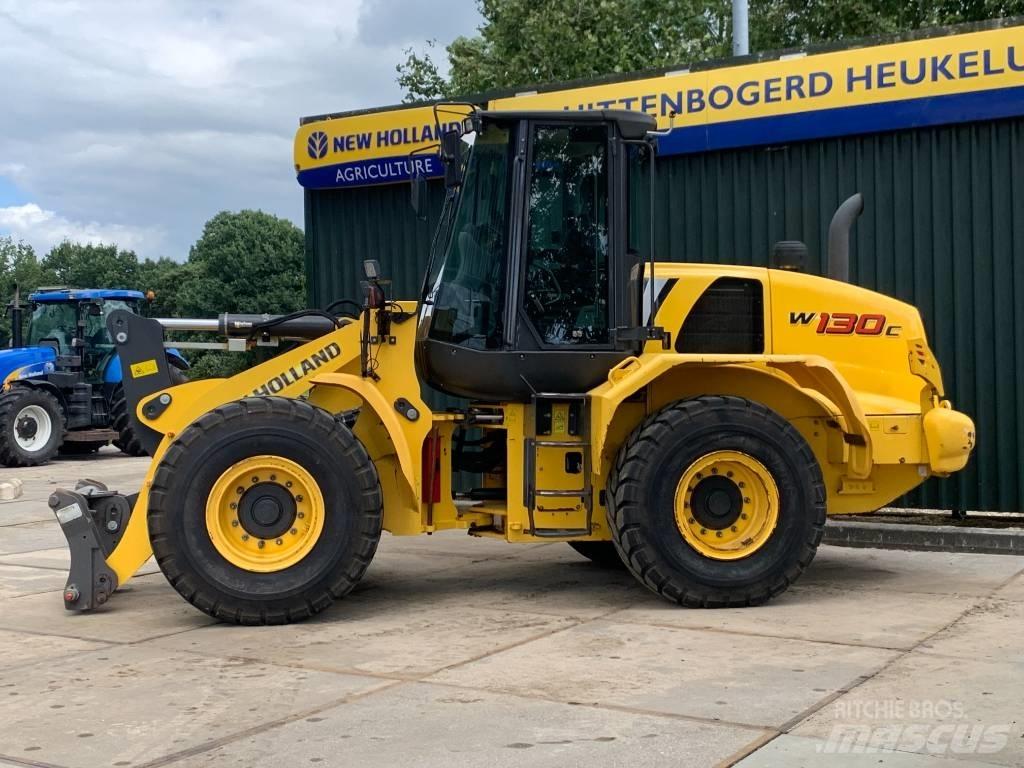 New Holland W 130 C ホイールローダー・タイヤショベル