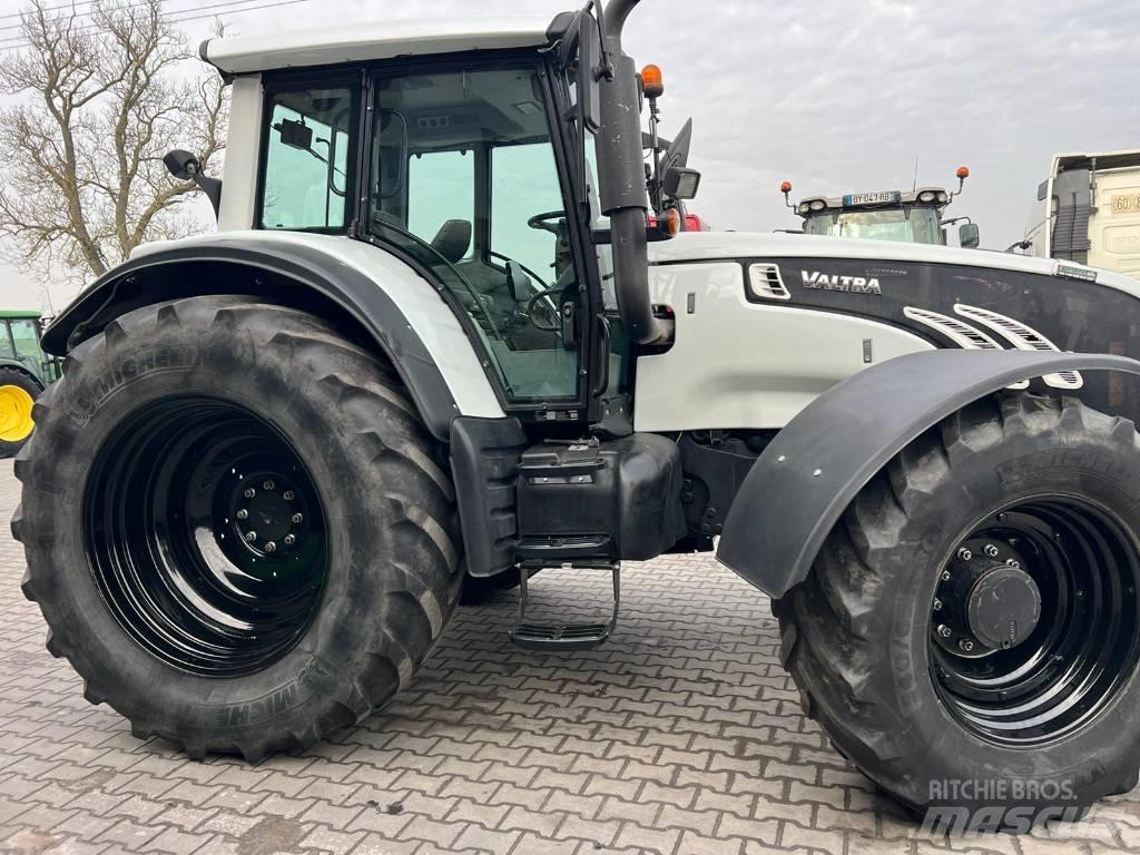 Valtra T 202 Versu トラクター