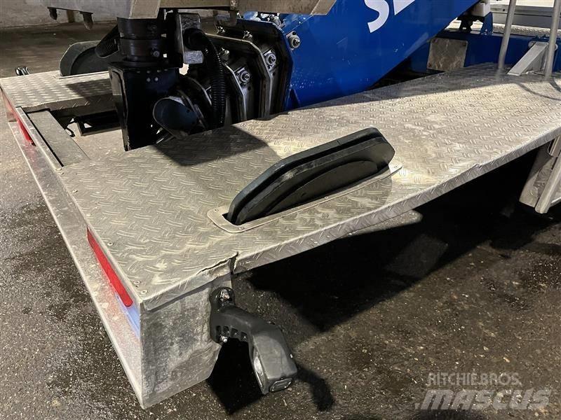 Palfinger P 260 B トラック高所作業車