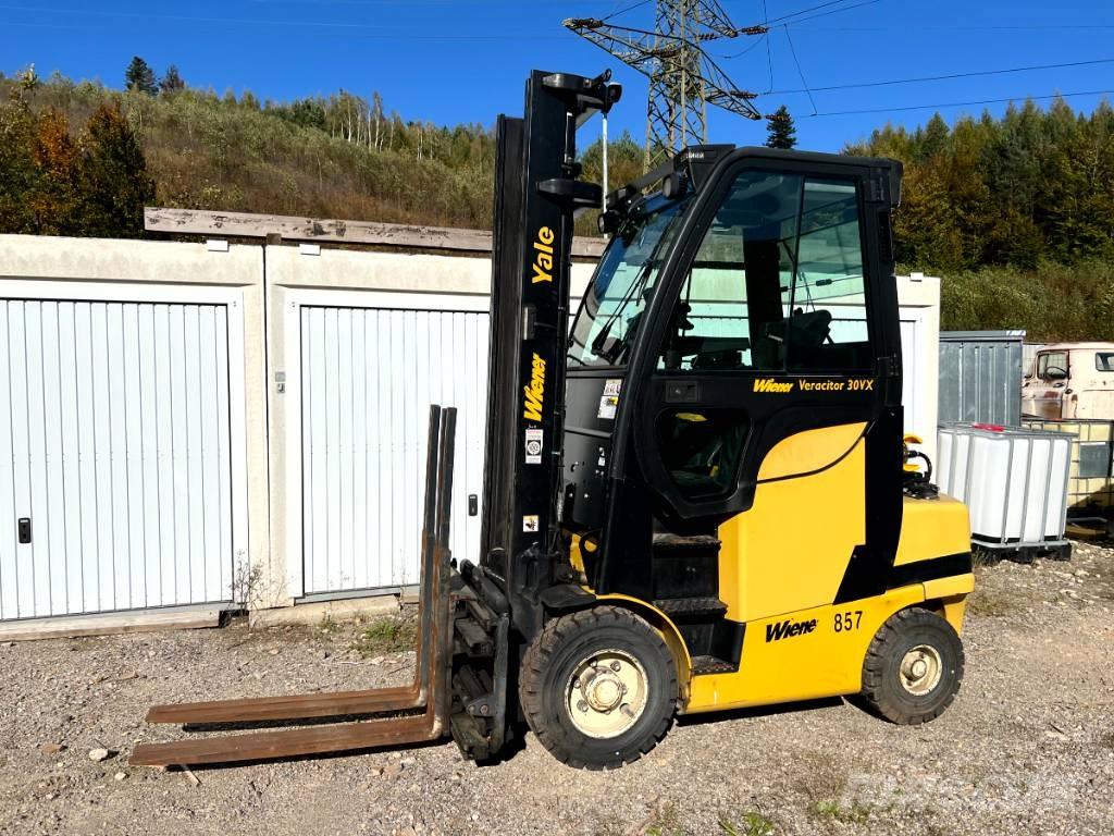Yale GLP 030 VX LPGフォークリフト