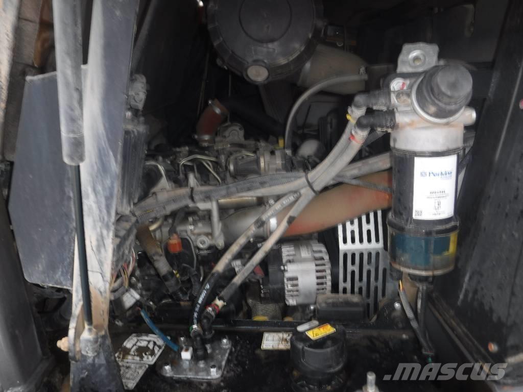 Mecalac 6 MDX サイト　ダンプ