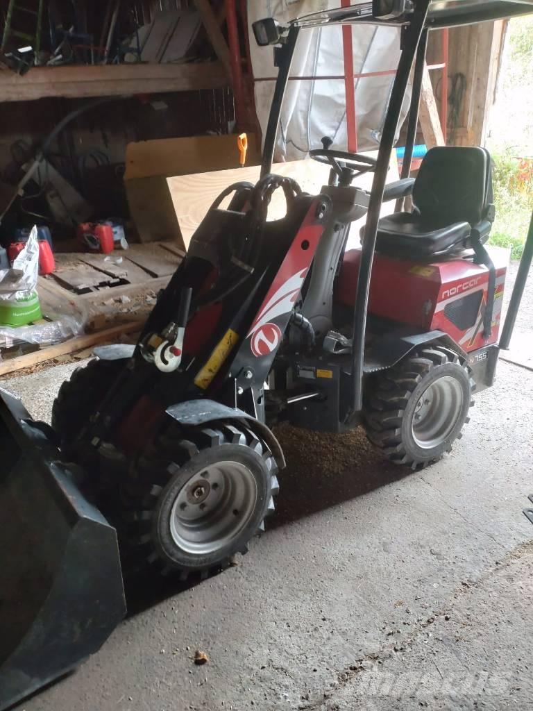 Norcar 755 多目的ローダー