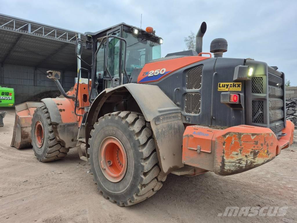 Hitachi ZW 250-6 ホイールローダー・タイヤショベル