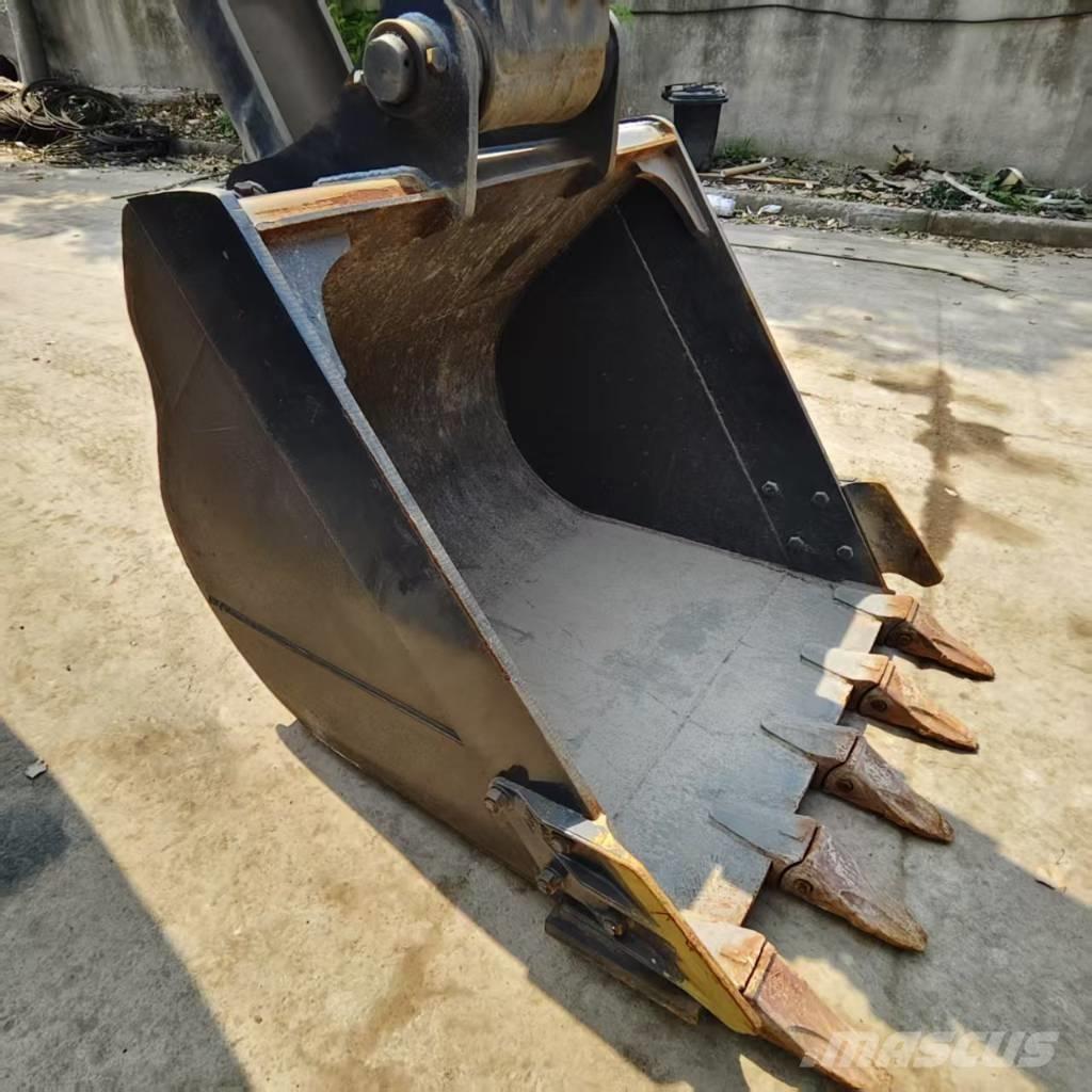 Volvo EC 220 大型油圧ショベル12t以上（パワーショベル・ユンボ）