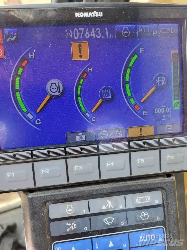 Komatsu PC 138 US-10 大型油圧ショベル12t以上（パワーショベル・ユンボ）