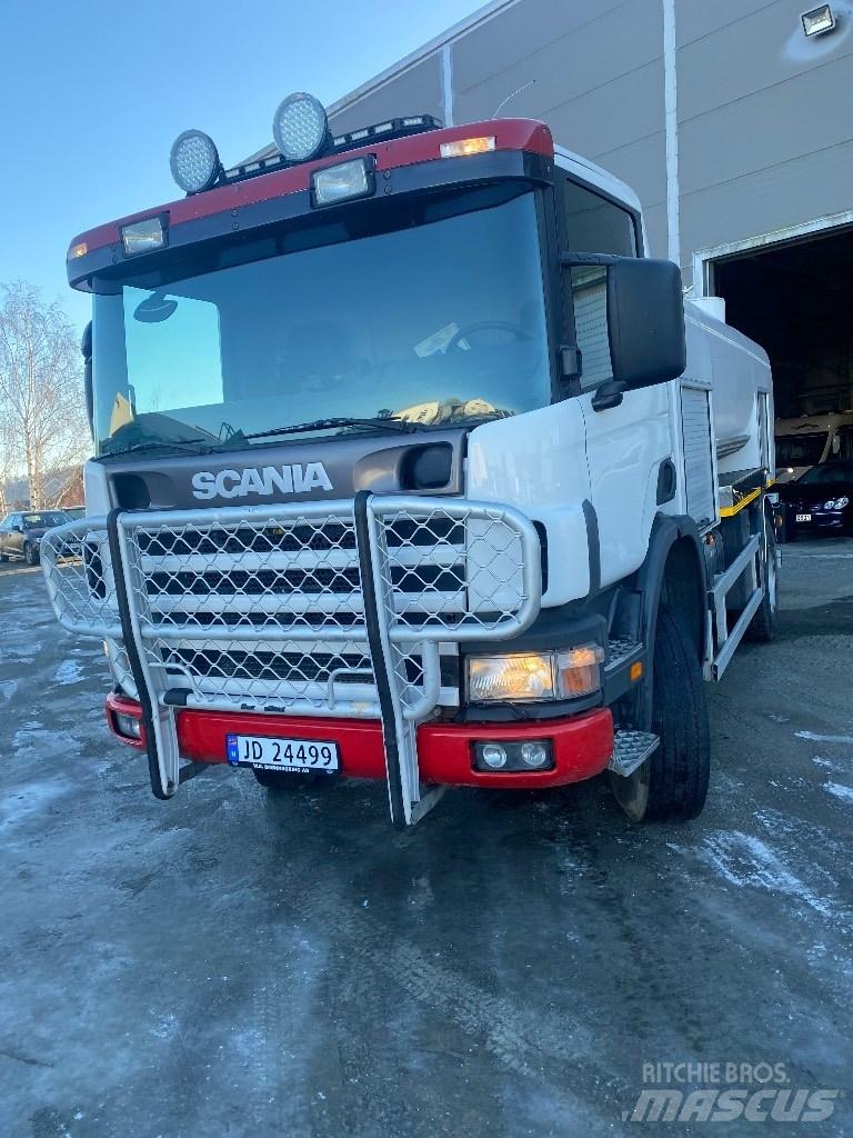 Scania 124 C 360 タンカートラック