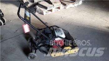 Wacker WP 1550 W タンパ/転圧バイブレータ