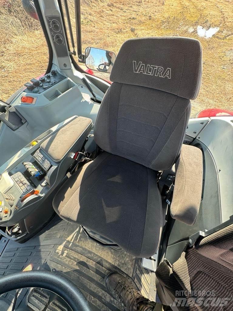 Valtra T255V トラクター