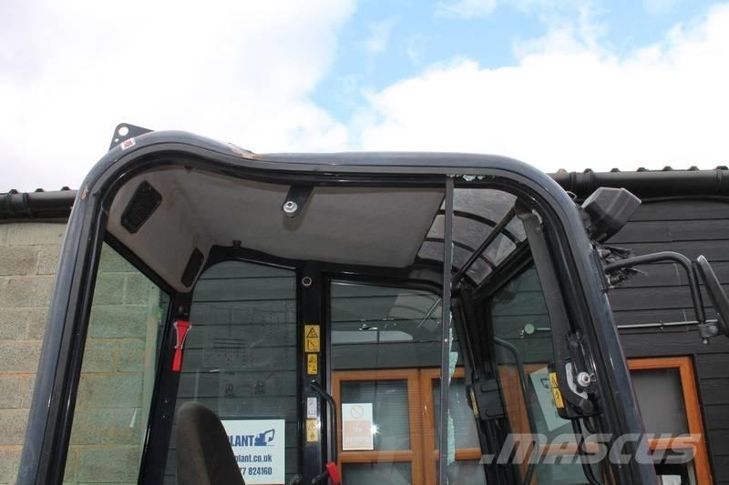 Kubota U 27-4 ミニ油圧ショベル 7t以下（ミニユンボ・ミニディガー）