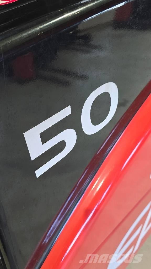 EP CPD 50 F8 バッテリーフォークリフト