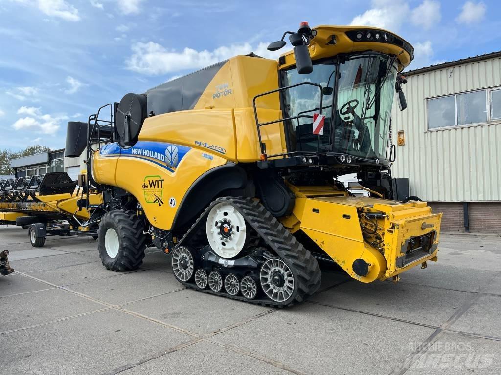 New Holland CR 8.90 コンバイン