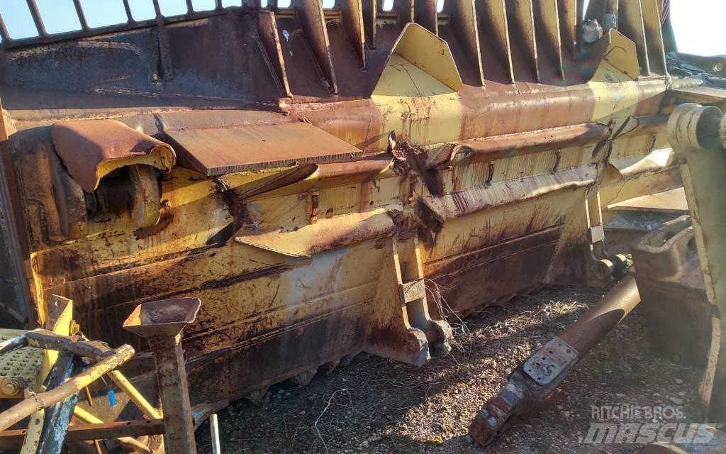 CAT D 11 N ブルドーザー