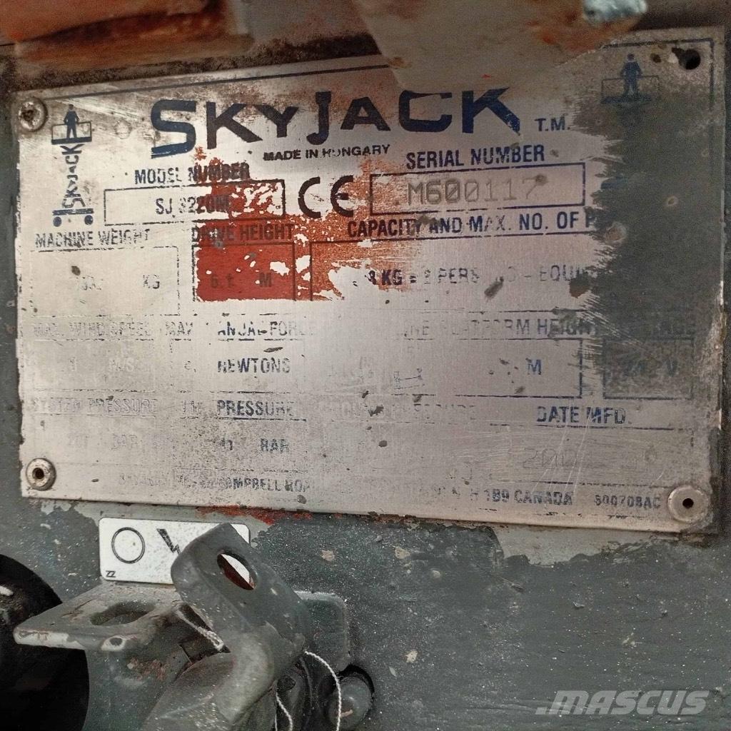 SkyJack SJ 3220 シザースリフト