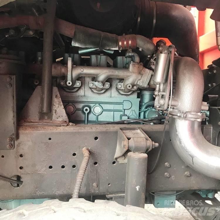 Howo 371 6x4 ダンプ