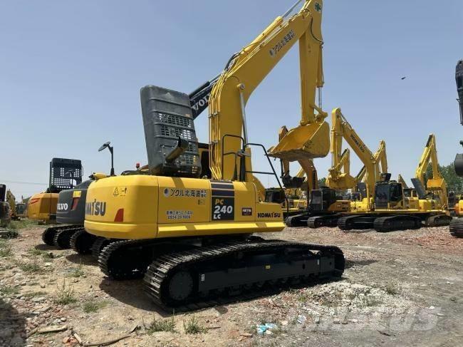 Komatsu PC 240-8 大型油圧ショベル12t以上（パワーショベル・ユンボ）