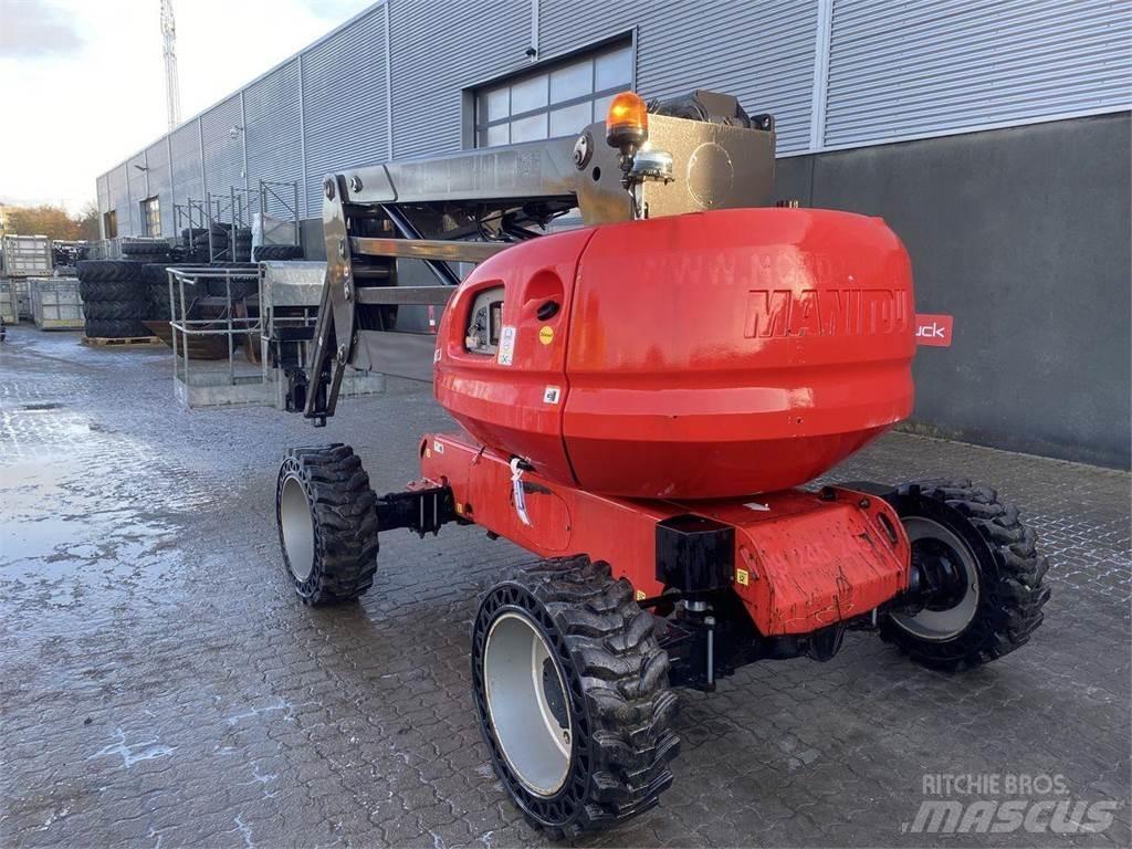 Manitou 160ATJ RC ブームリフト　屈伸型