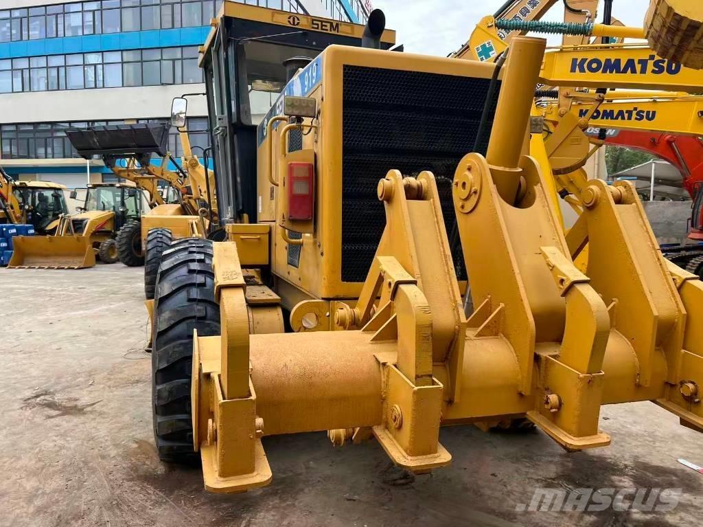 SEM 919 モーターグレーダー