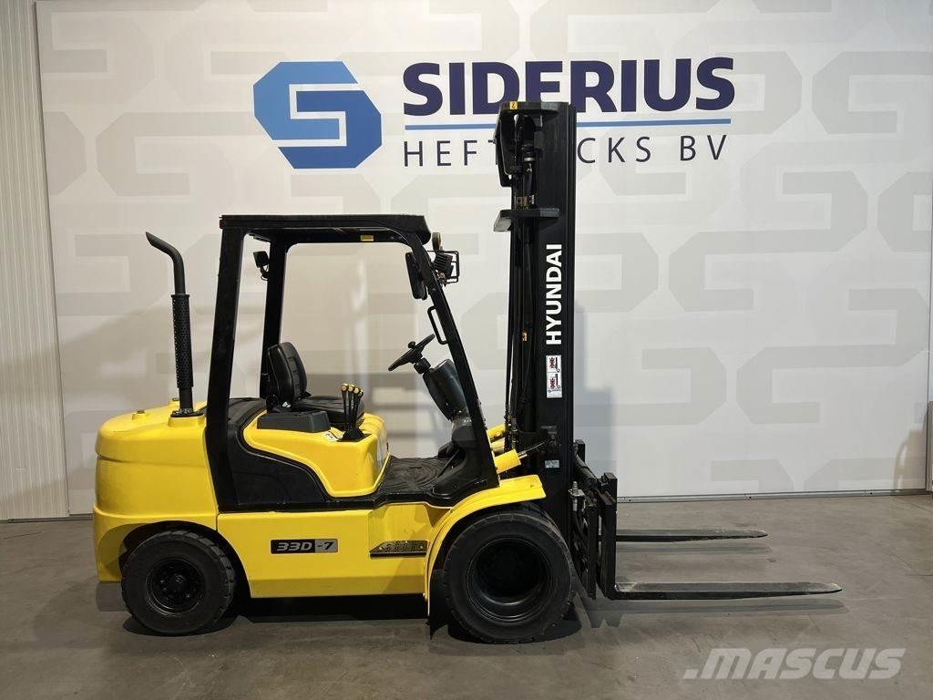 Hyundai 33D-7 ディーゼル・軽油