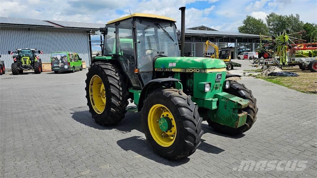 John Deere 2040A トラクター
