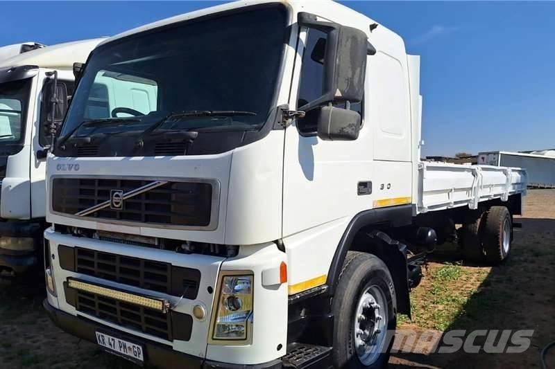 Volvo 400 その他トラック