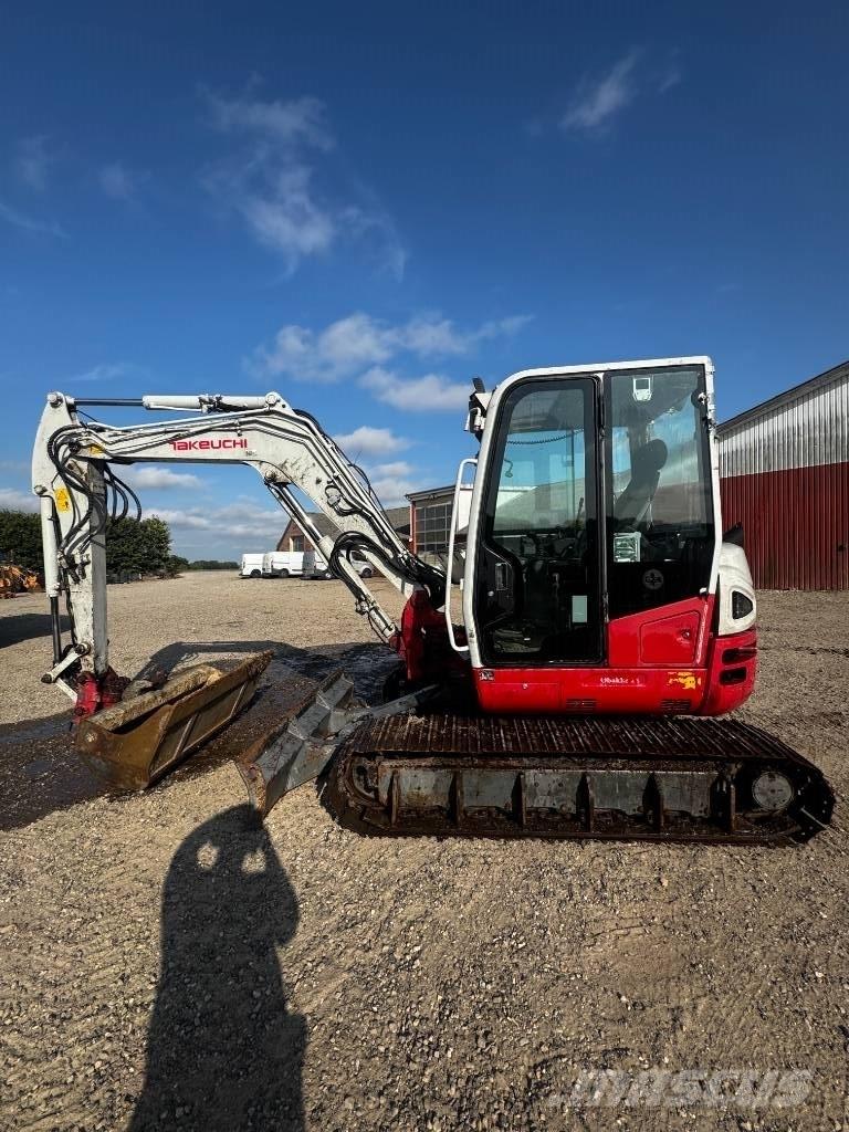 Takeuchi TB 260 大型油圧ショベル12t以上（パワーショベル・ユンボ）
