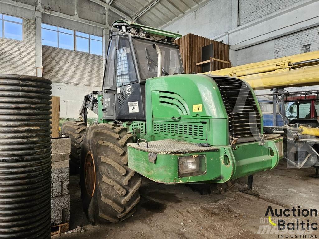 Amkodor 2541 ハーベスター