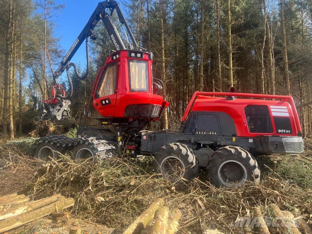 Komatsu 901 XC ハーベスター