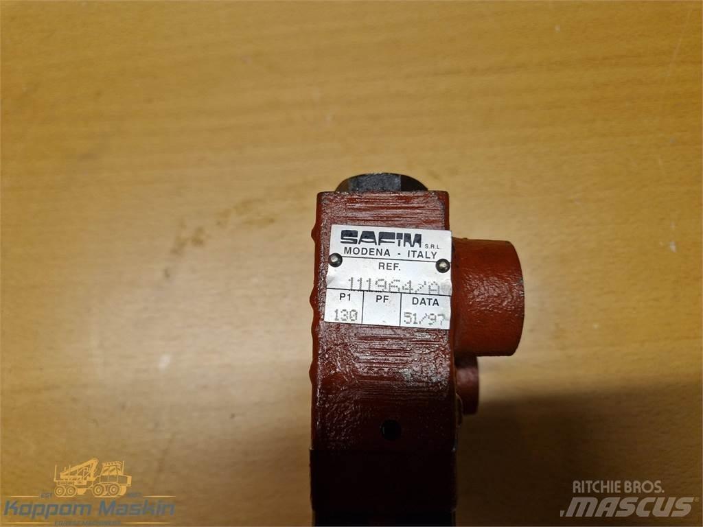 Eco Log 111964/A 油圧機
