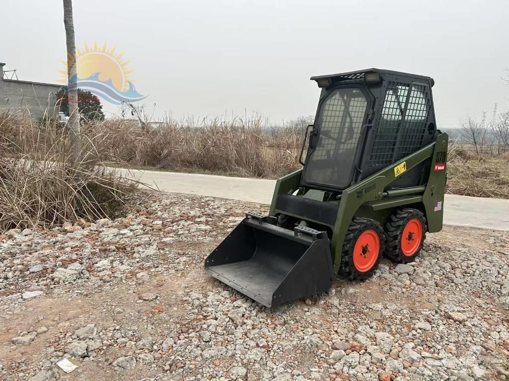 Bobcat S 70 スキッドステアローダー