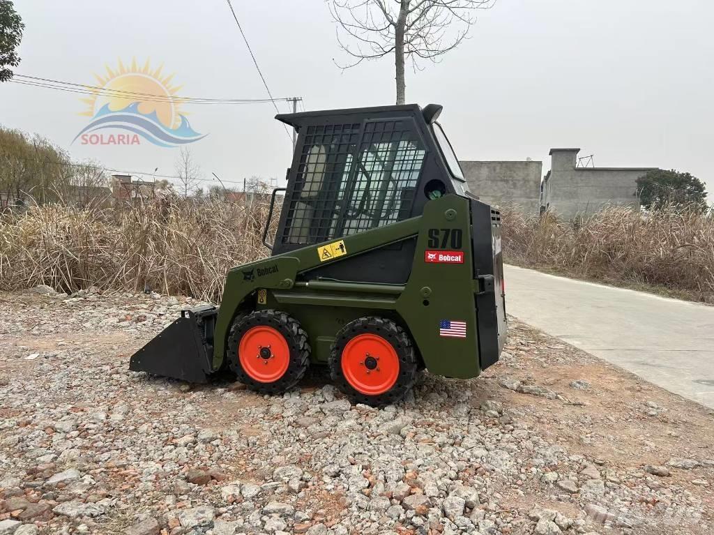 Bobcat S 70 スキッドステアローダー