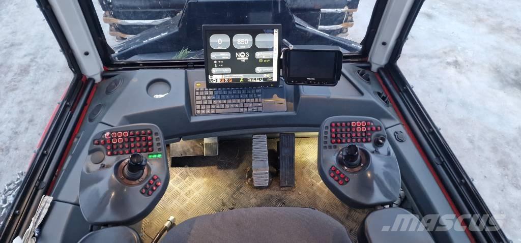 Komatsu 865 フォワーダー