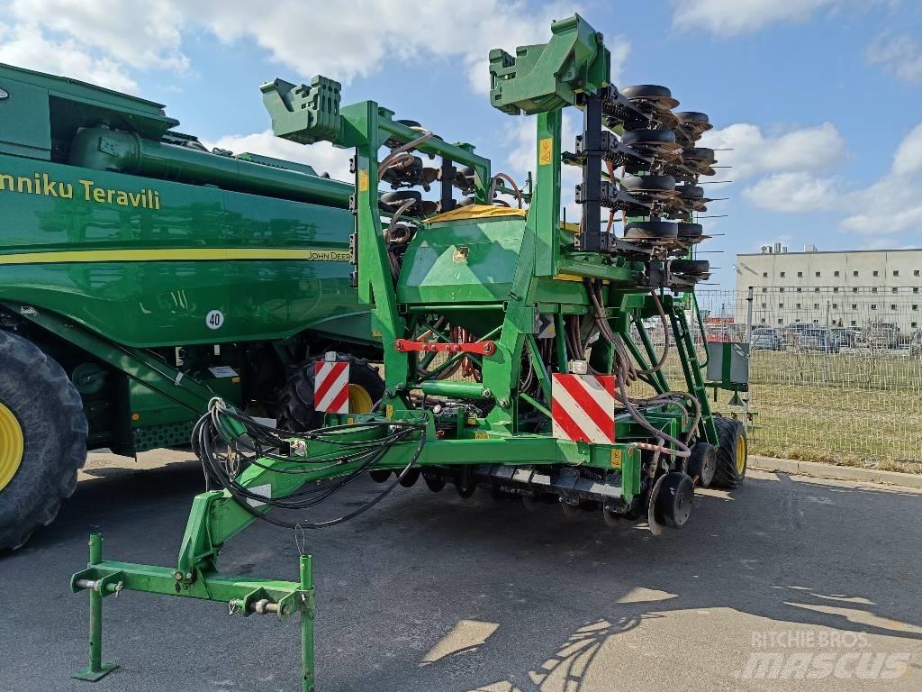 John Deere 750 A ドリル