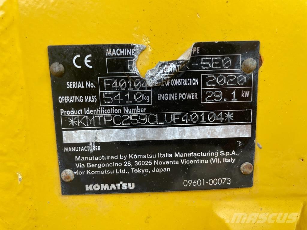 Komatsu PC 55 MR-5E0 ミニ油圧ショベル 7t以下（ミニユンボ・ミニディガー）