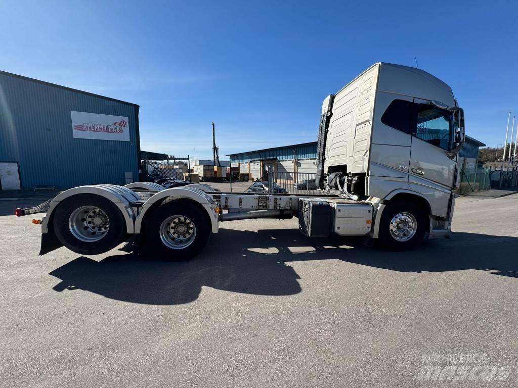 Volvo FH 16 750 キャブ付きシャーシ