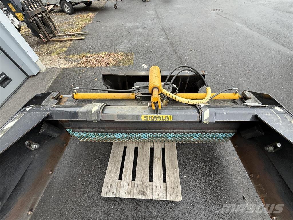 Skaala L19-30 スノーブレードとプラウ