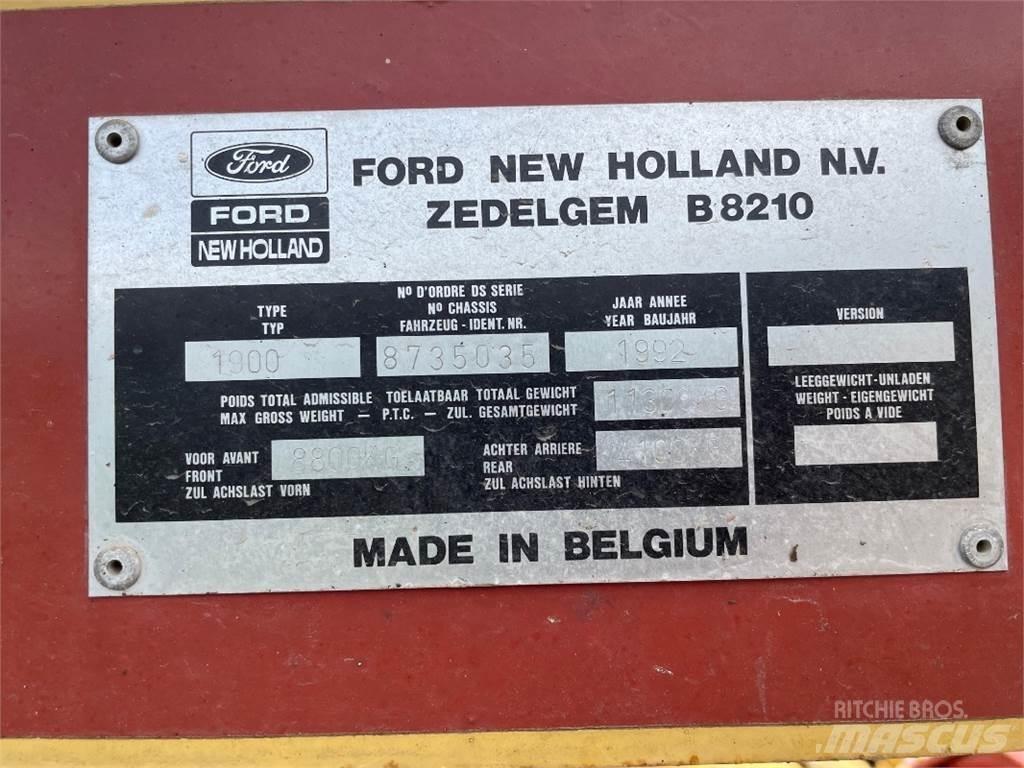 New Holland 1905 フォレージハーベスター