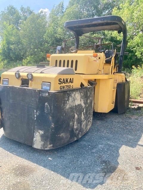 Sakai GW 750-2 アスファルトフィニッシャ