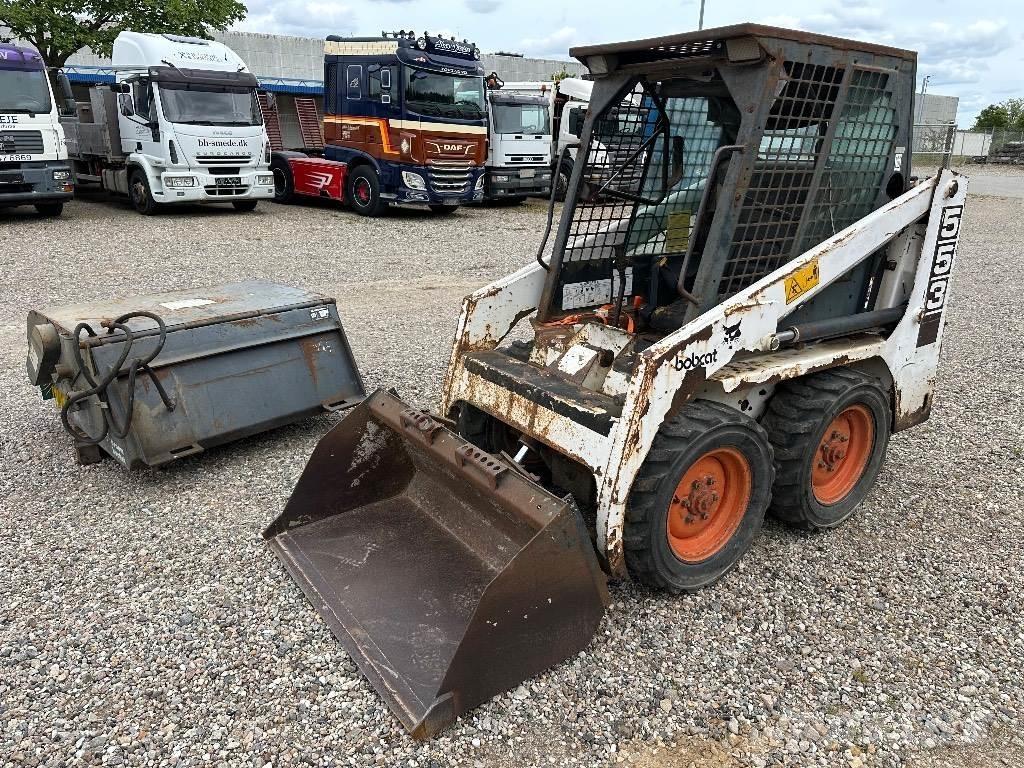 Bobcat 553 スキッドステアローダー
