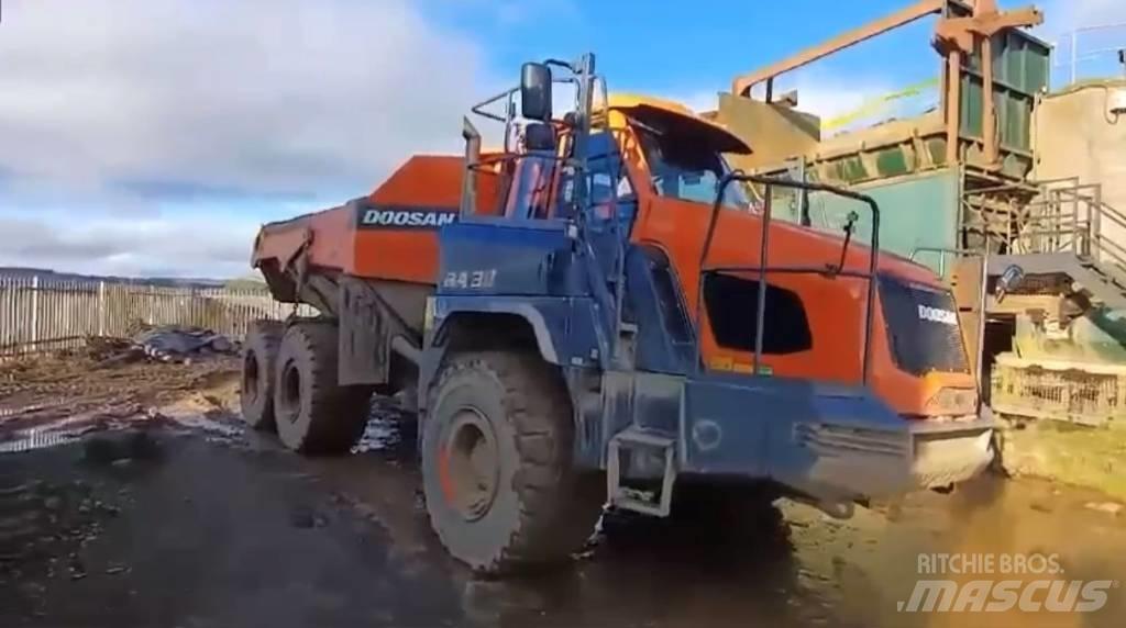 Doosan DA 30 -7 アーティキュレート式ダンプトラック