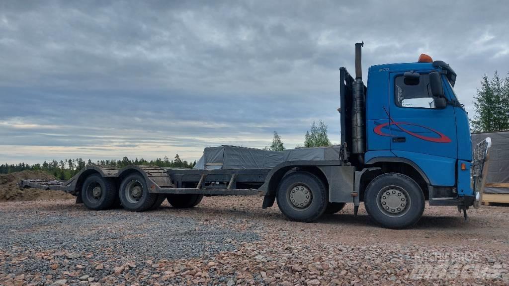 Volvo FH12 8x4 林業機械輸送トラック
