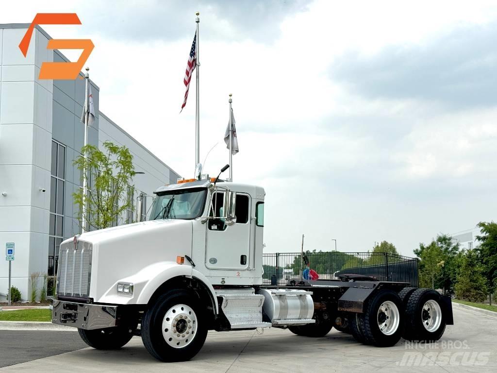 Kenworth T800 中古トラクターヘッド | トレーラーヘッド