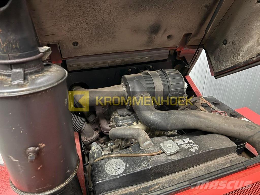 Manitou M 50-4 ラフターテレントラック